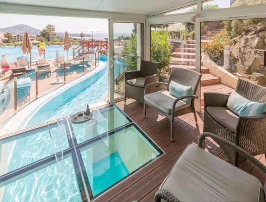 Village Cap Esterel, Piscine, Plage Saint-Raphael  Ngoại thất bức ảnh
