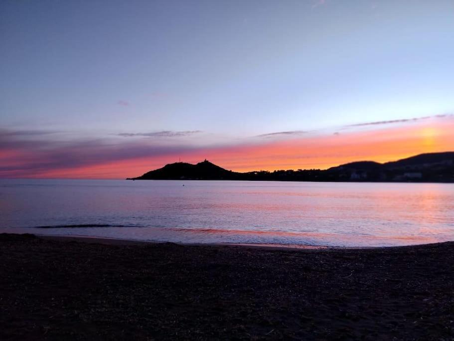 Village Cap Esterel, Piscine, Plage Saint-Raphael  Ngoại thất bức ảnh