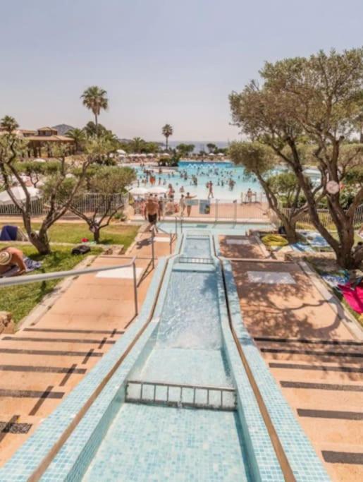 Village Cap Esterel, Piscine, Plage Saint-Raphael  Ngoại thất bức ảnh