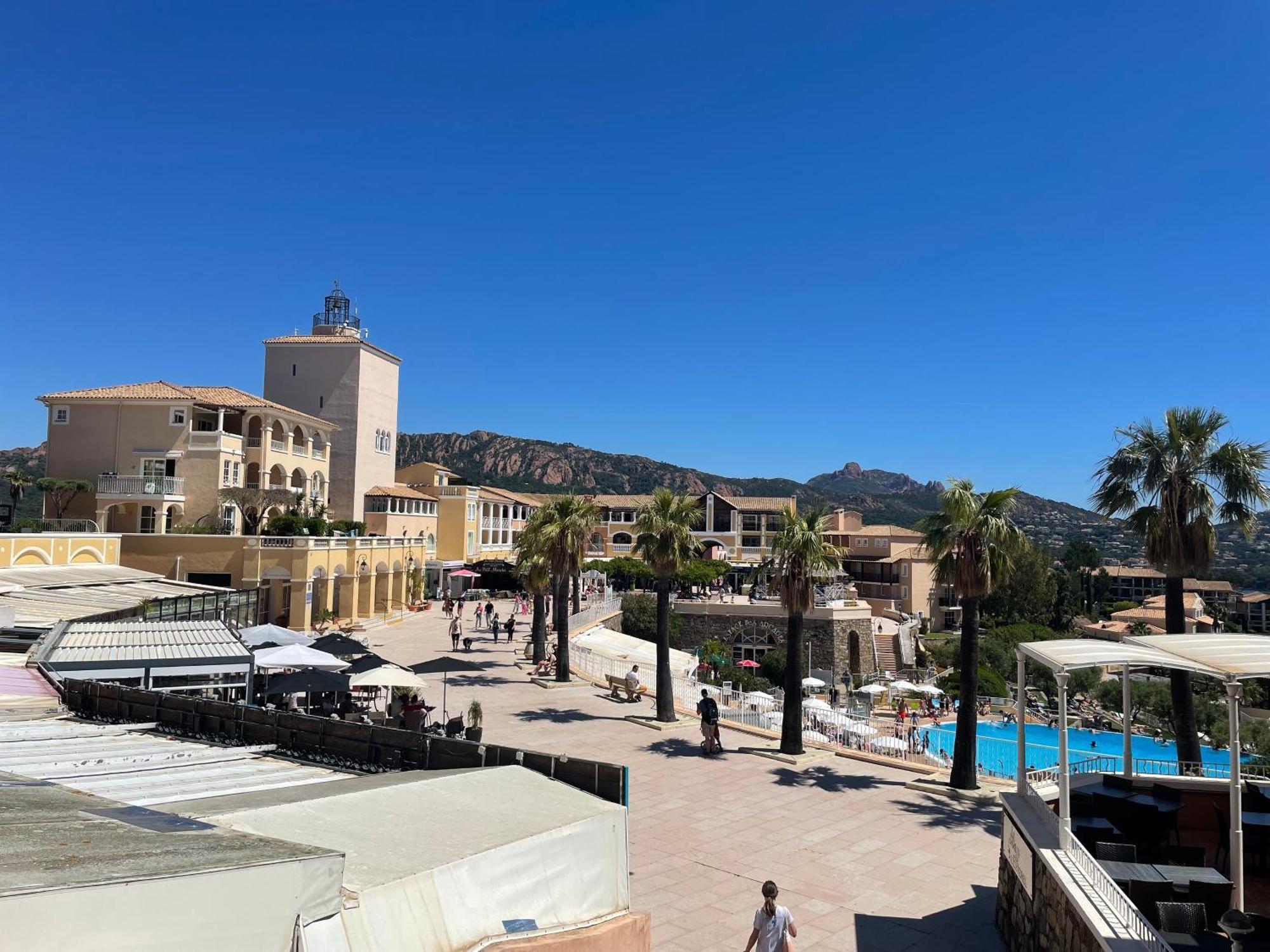 Village Cap Esterel, Piscine, Plage Saint-Raphael  Ngoại thất bức ảnh
