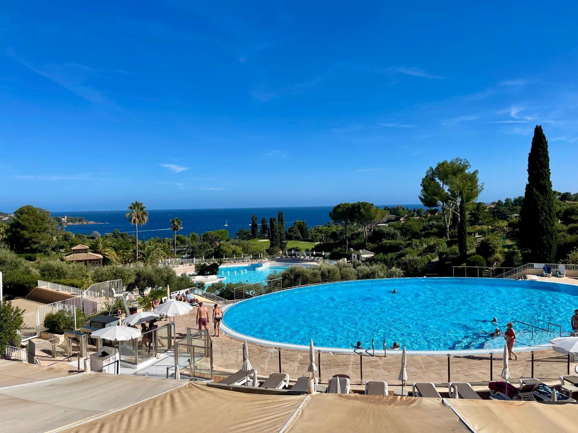 Village Cap Esterel, Piscine, Plage Saint-Raphael  Ngoại thất bức ảnh