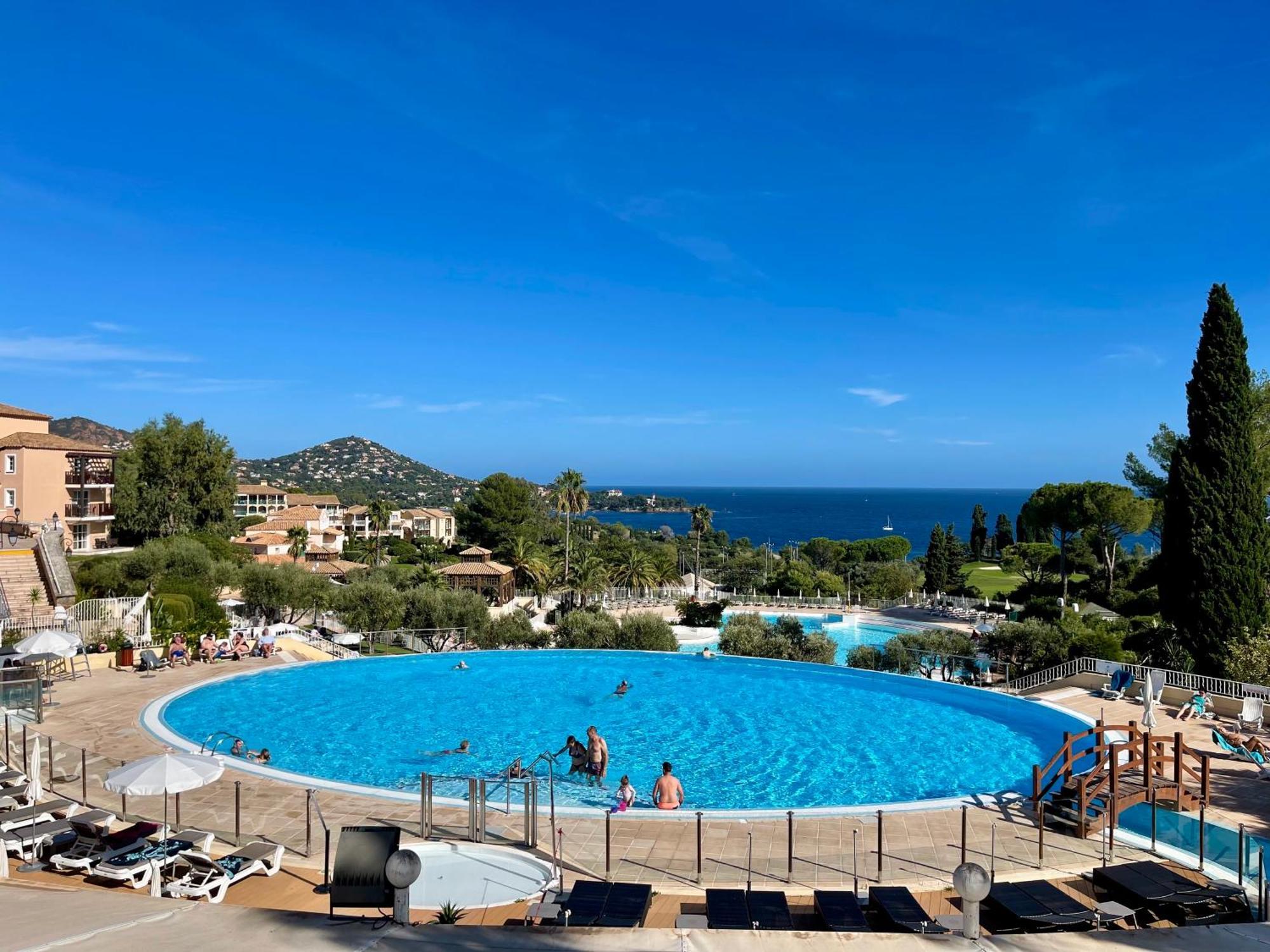 Village Cap Esterel, Piscine, Plage Saint-Raphael  Ngoại thất bức ảnh
